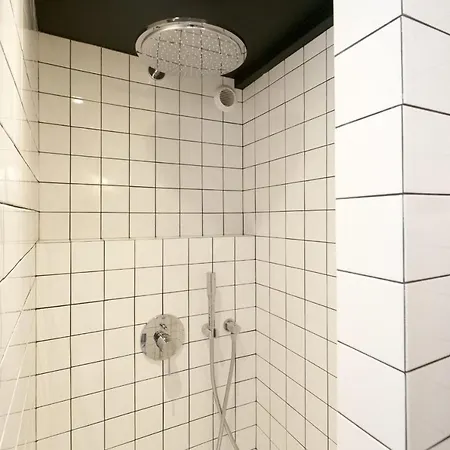 Charming Bohemian Little House With Terrace 5 Min From The - Welkeys *