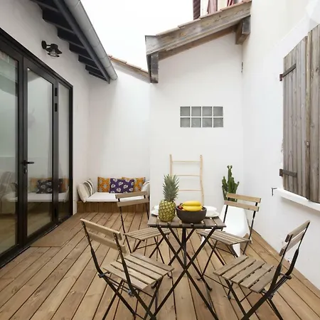 Apartment Charming Bohemian Little House With Terrace 5 Min From The - Welkeys Biarritz
