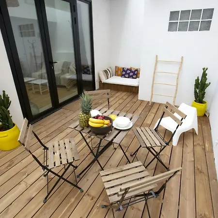 Charming Bohemian Little House With Terrace 5 Min From The - Welkeys Apartamento Biarriz